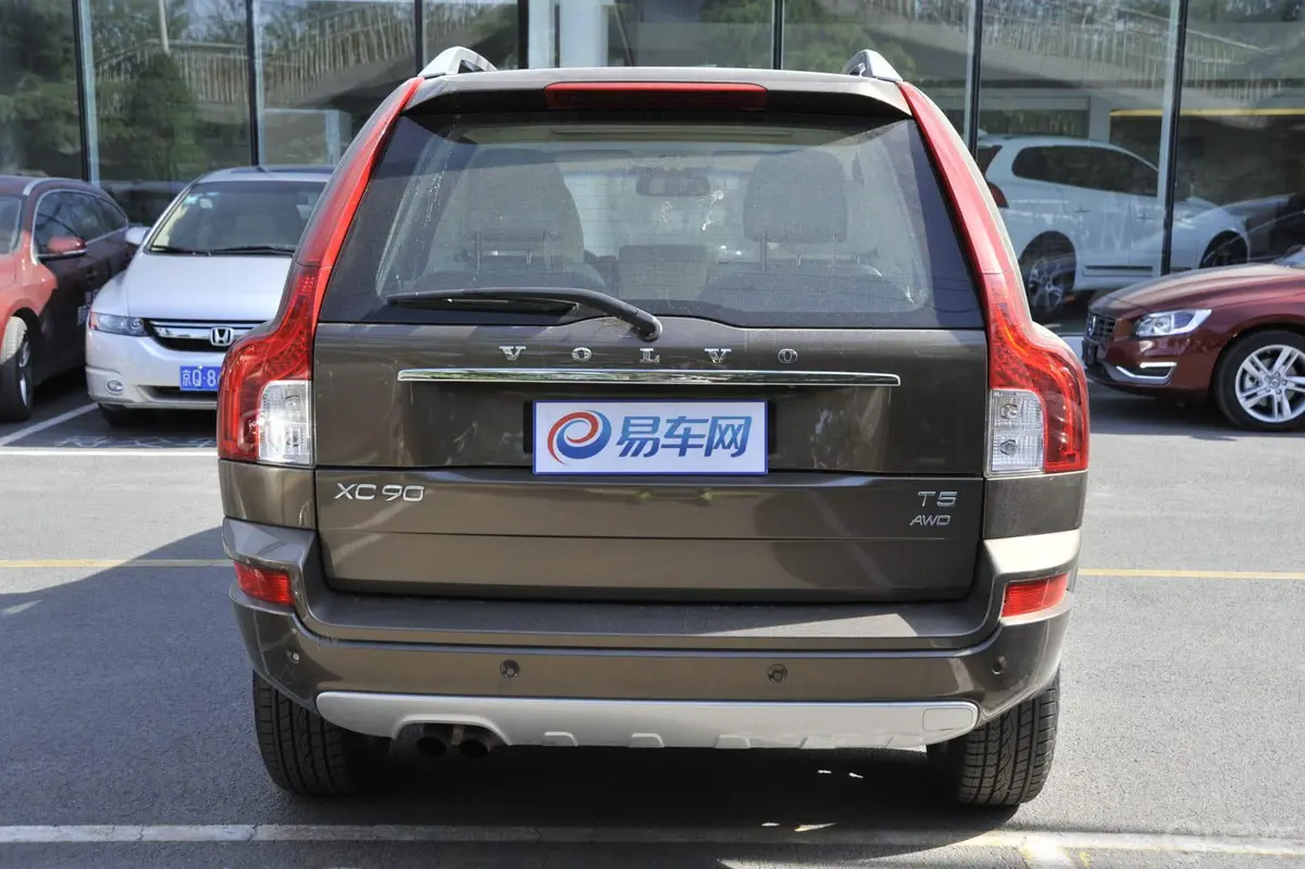 沃尔沃XC902.5T T5 豪华版外观