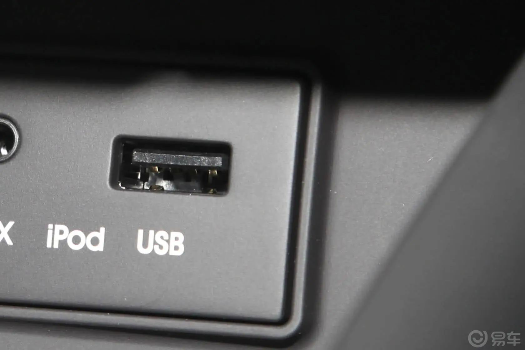 悦动1.6L GL 手动USB接口