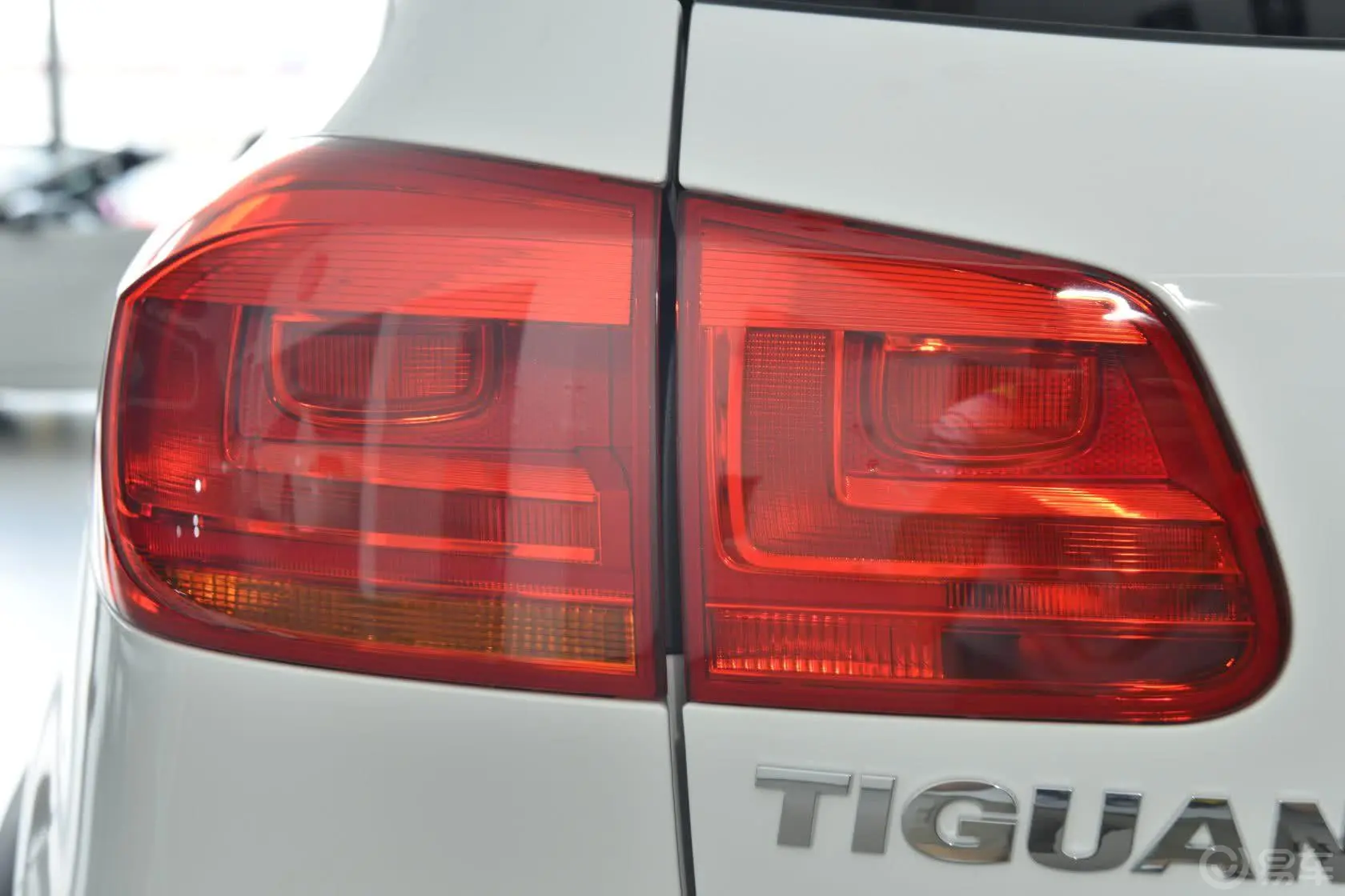 Tiguan2.0 TSI 专享版尾灯侧45度俯拍