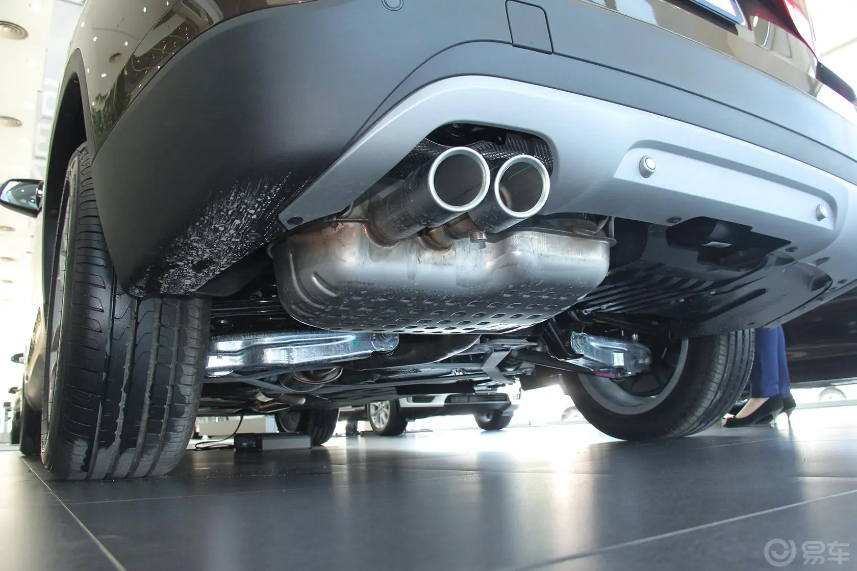 宝马X1sDrive18i 领先型排气管（排气管装饰罩）