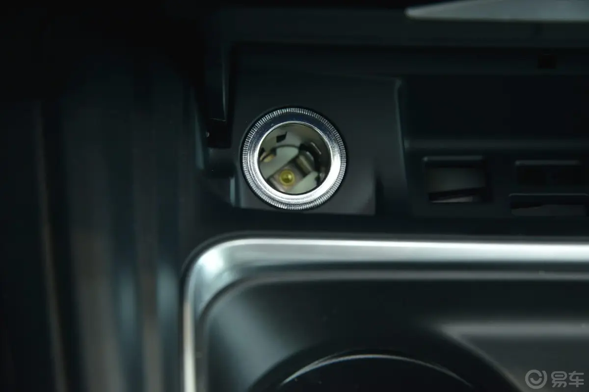 宝马3系GT320i 领先型内饰