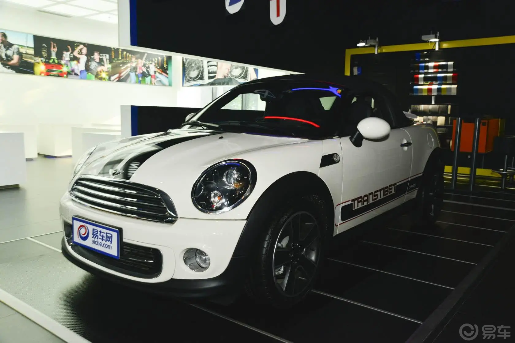 MINI ROADSTERCOOPER 1.6L 自动侧前45度车头向左水平