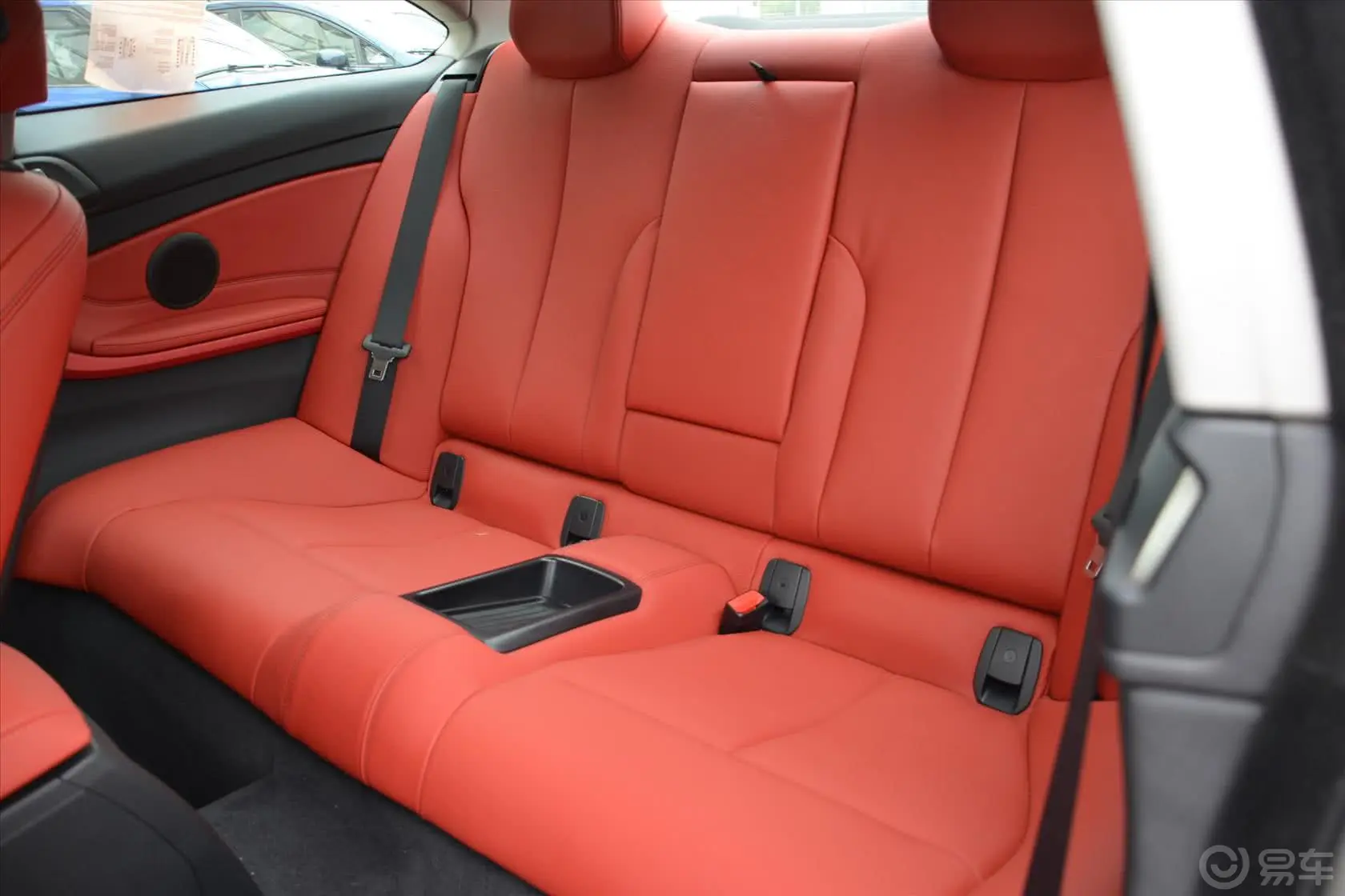 宝马4系双门轿跑车 435i xDrive 运动设计套装后排空间体验