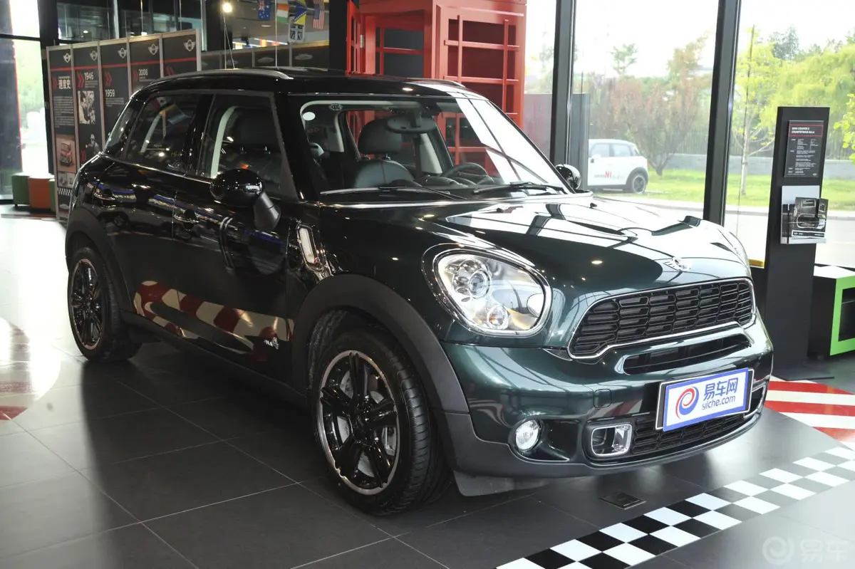 MINI COUNTRYMAN1.6T COOPER S All 4外观