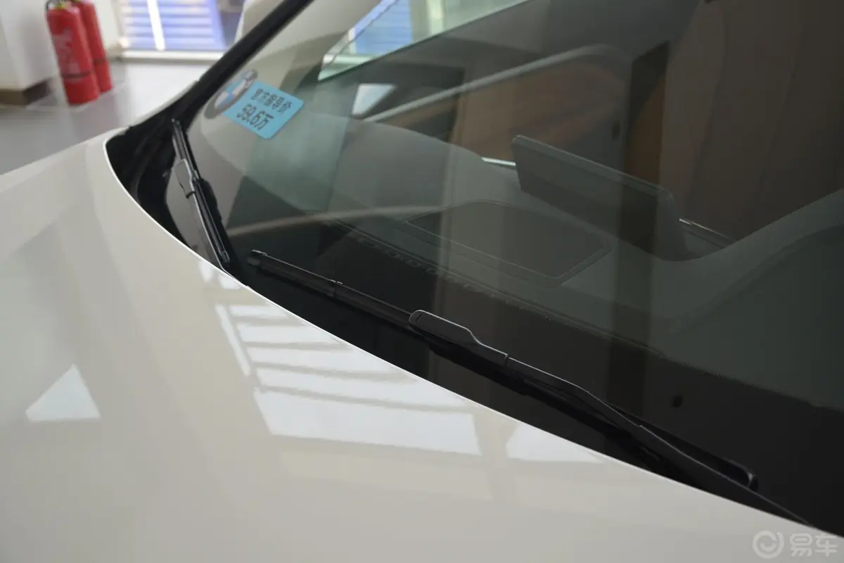 宝马4系双门轿跑车 428i xDrive 豪华设计套装雨刷器（前）