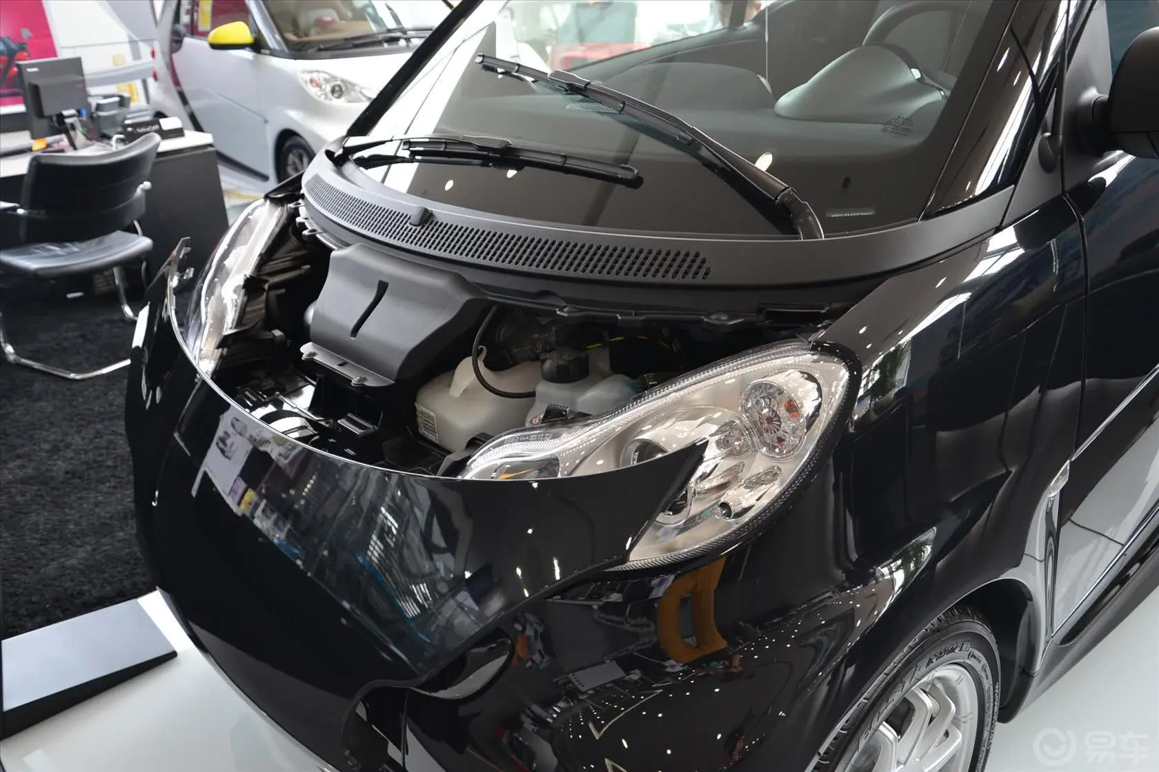 smart fortwo1.0T  BoConcept硬顶激情版内饰