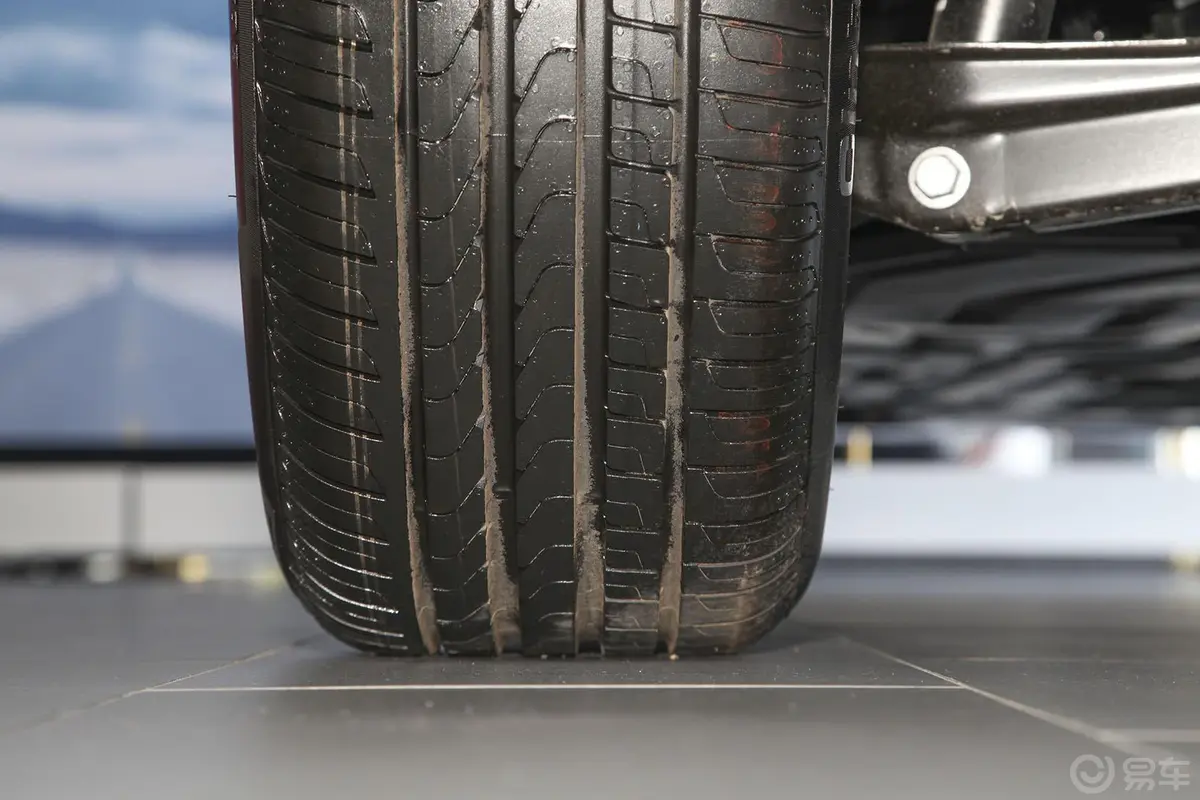 宝马X3(进口)改款 xDrive28i 领先型轮胎花纹