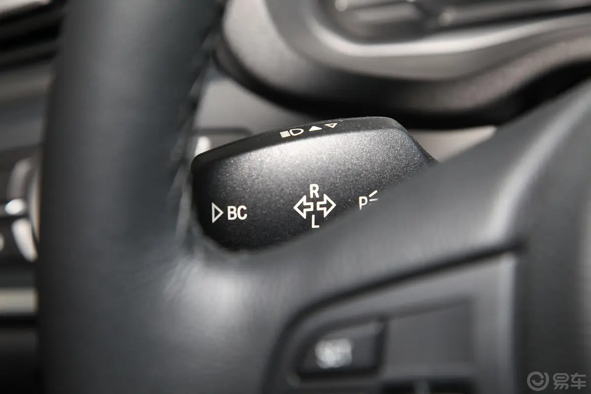 宝马X3(进口)改款 xDrive28i 领先型大灯远近光调节柄