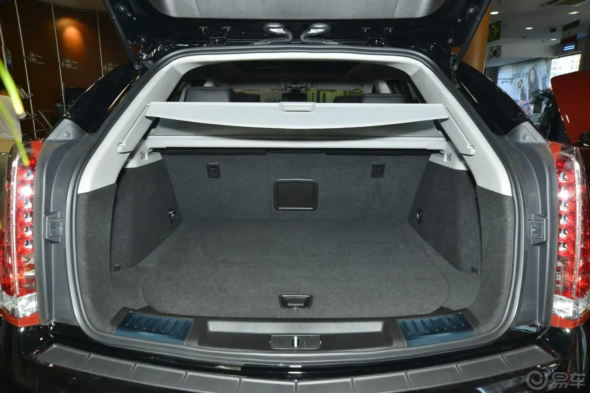 凯迪拉克SRX3.0L 手自一体 舒适型行李箱空间