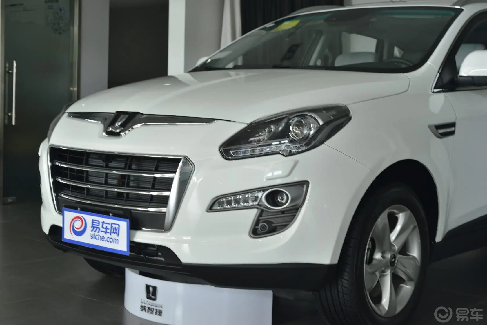 大7 SUV2.2T 自动 四驱 智尊型车头局部