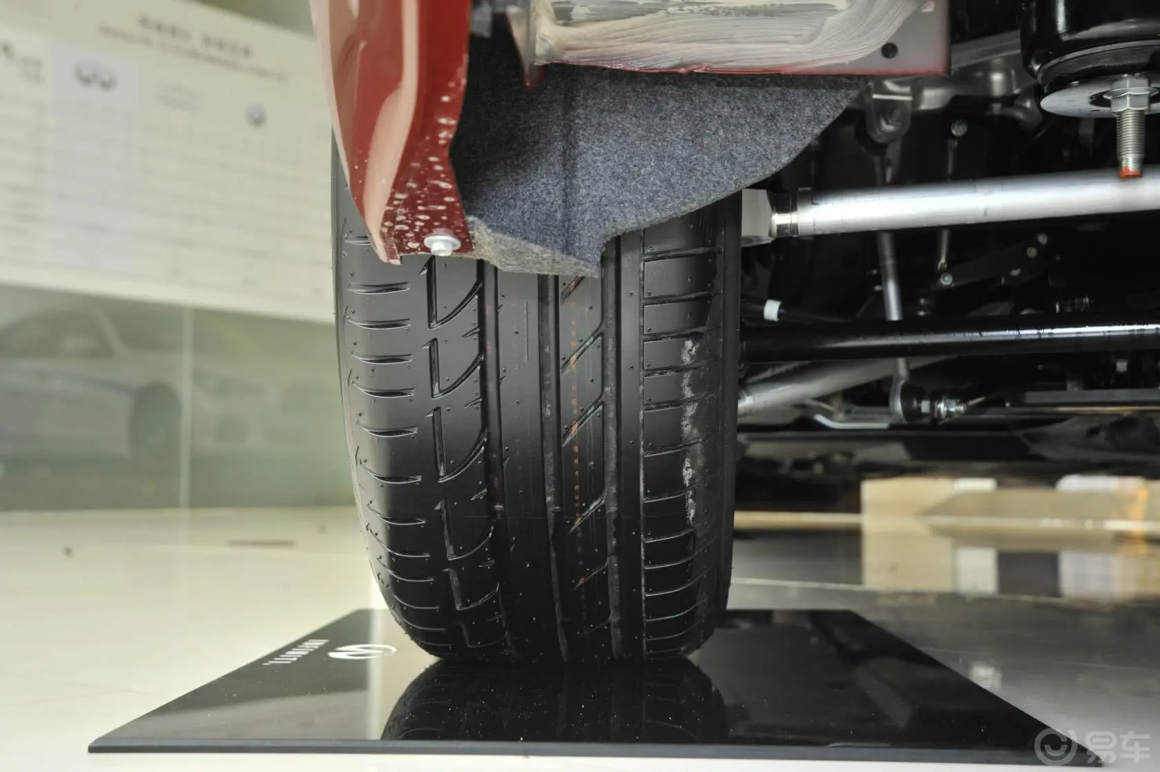 英菲尼迪Q502.0T 舒适版轮胎花纹