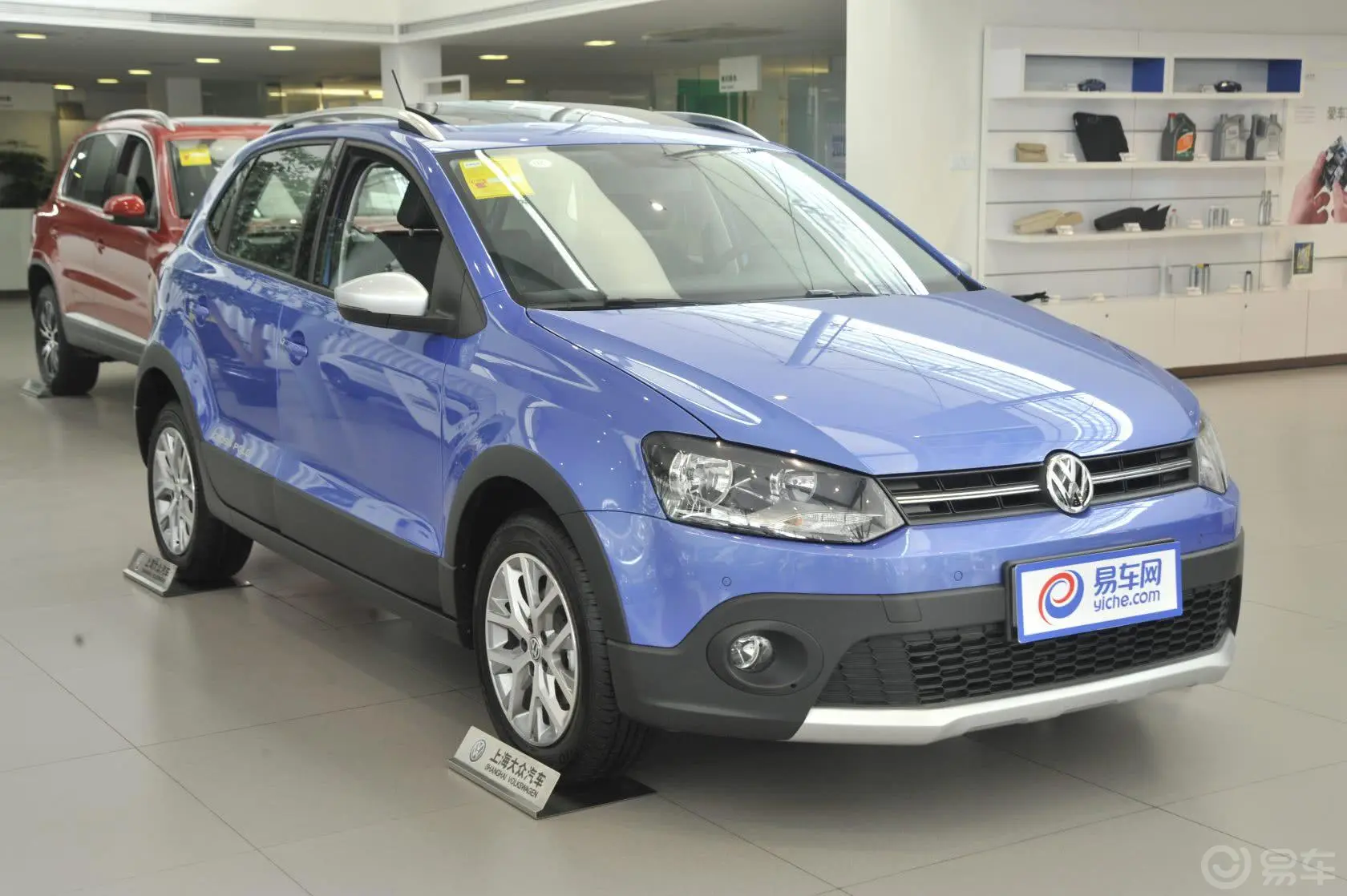 PoloCross 1.6L 手动正后水平