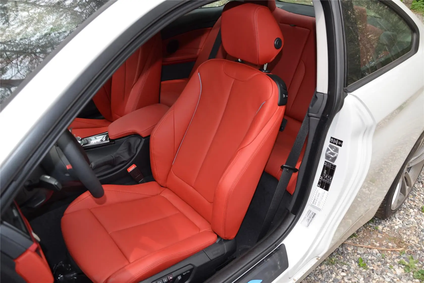 宝马4系双门轿跑车 420i 设计套装型驾驶员座椅