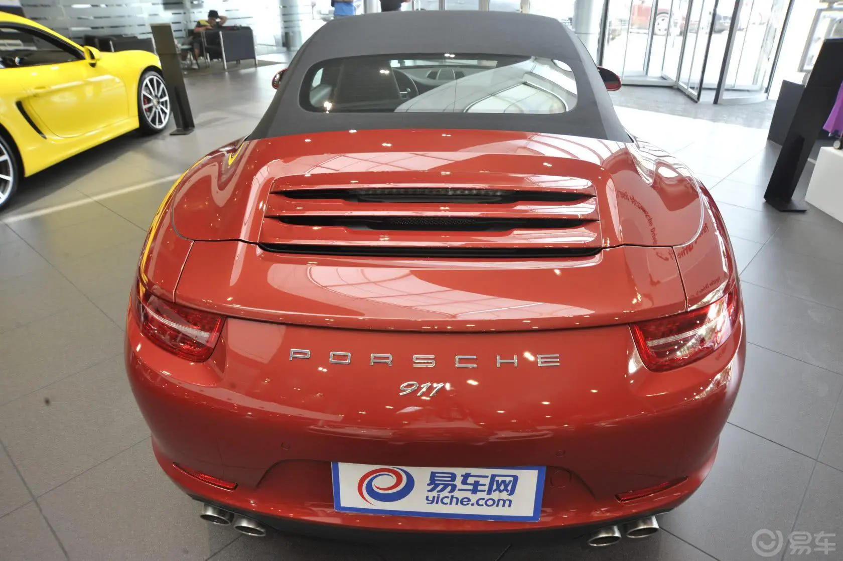 保时捷911Carrera S Cabriolet 3.8L外观