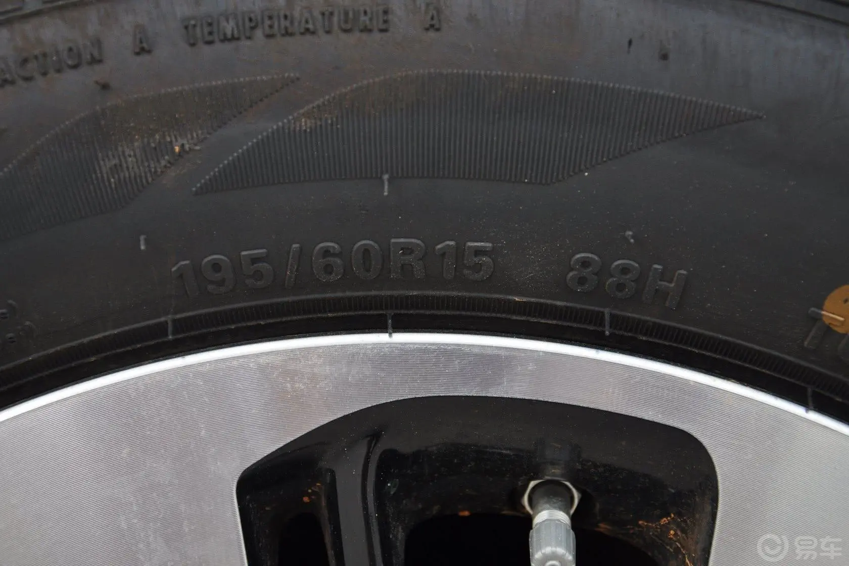 宝骏6101.5L 手自一体 CROSS豪华版轮胎规格