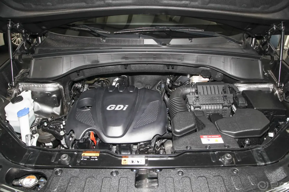 索兰托2.4L 汽油 豪华版 五座(GDI) 国五发动机