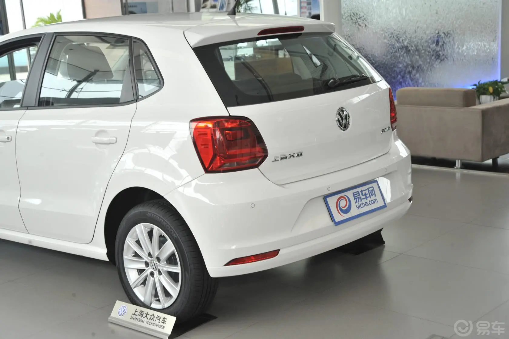 Polo1.4L 自动 舒适版车尾局部