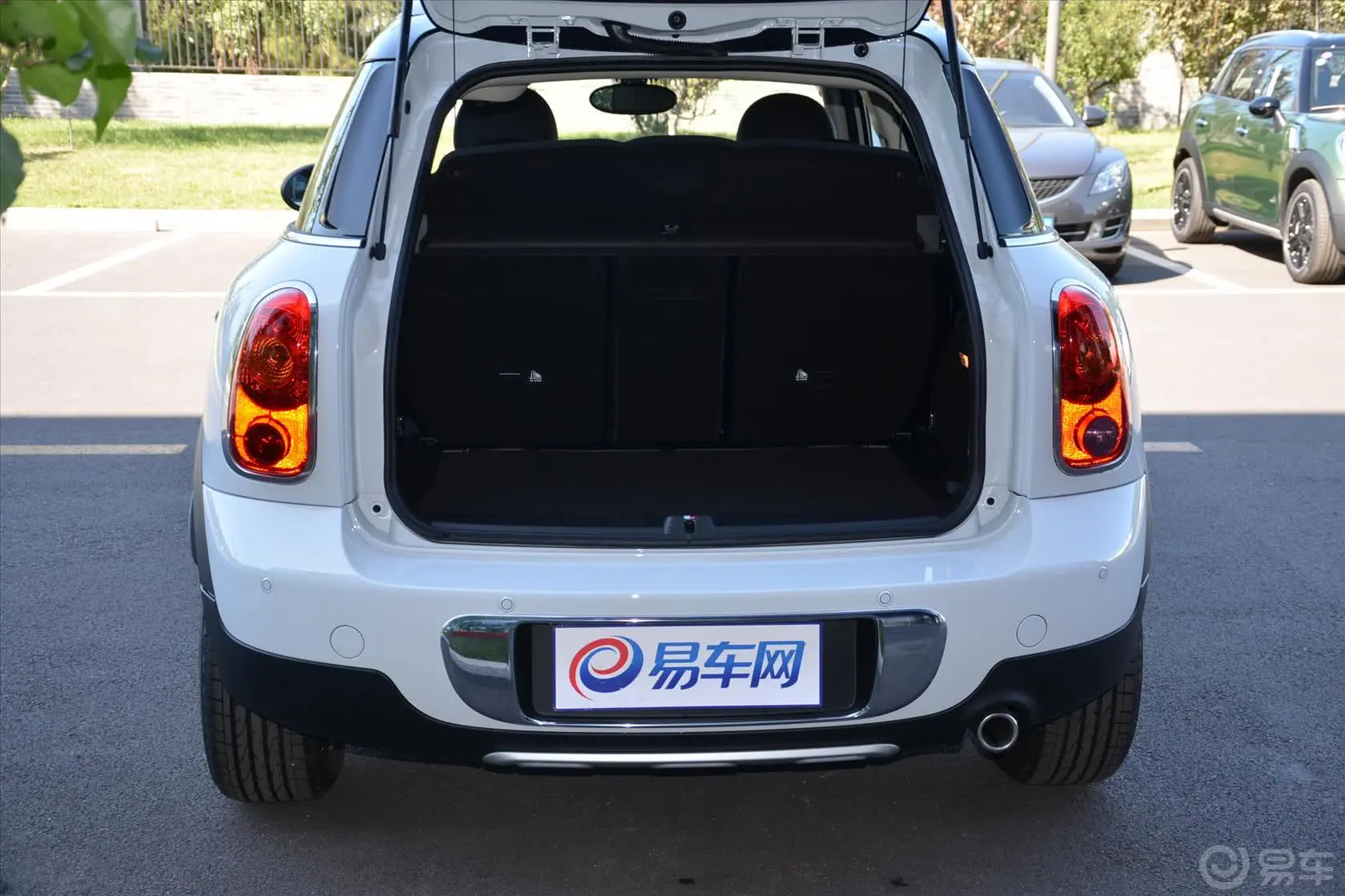 MINI COUNTRYMAN1.6T COOPER All 4 Excitement行李箱空间