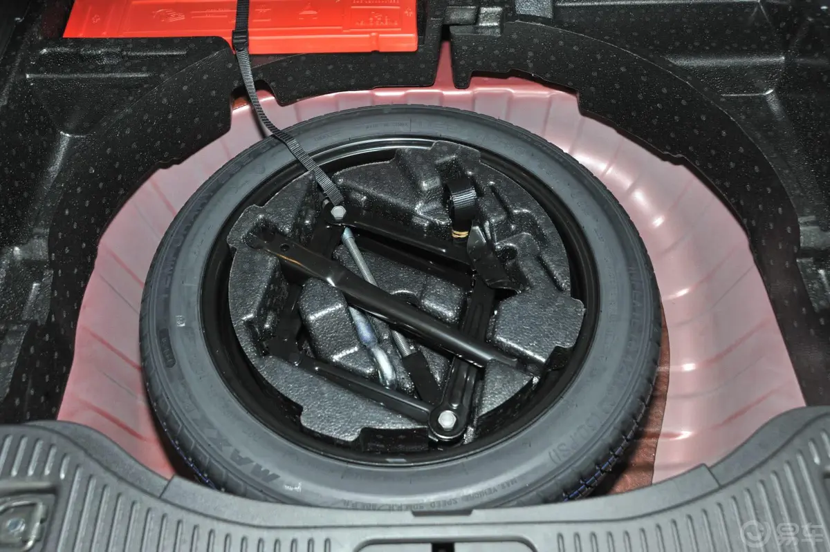昂科拉1.4T GL 自动 两驱 都市领先型备胎