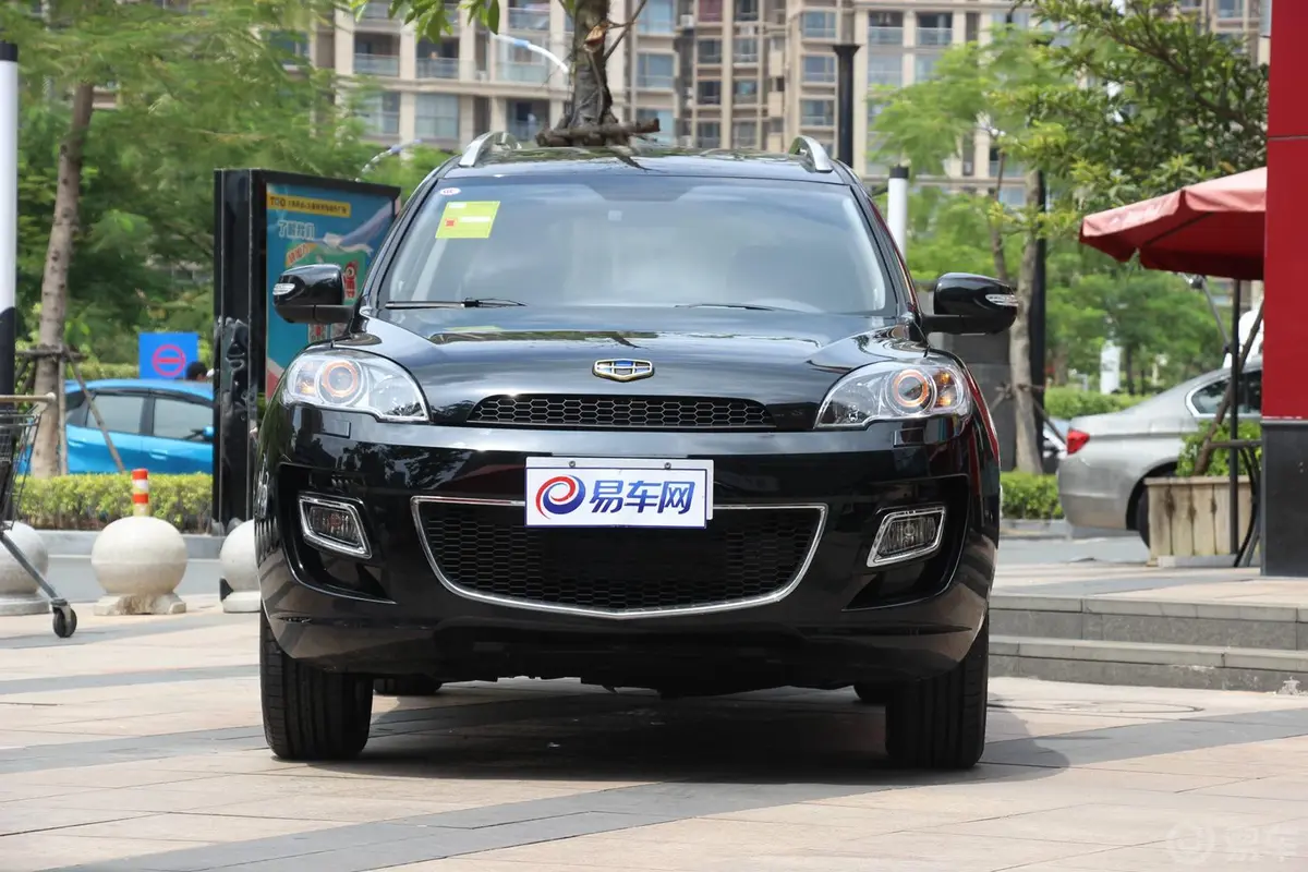 豪情SUV2.4L AT 两驱 尊贵型正前水平