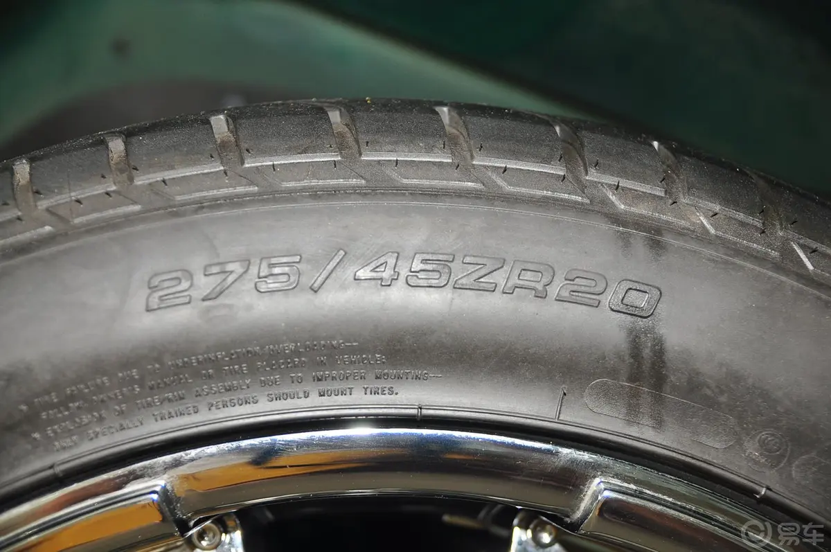科瑞斯的GMC商务之星白金版GMC商务车轮胎规格