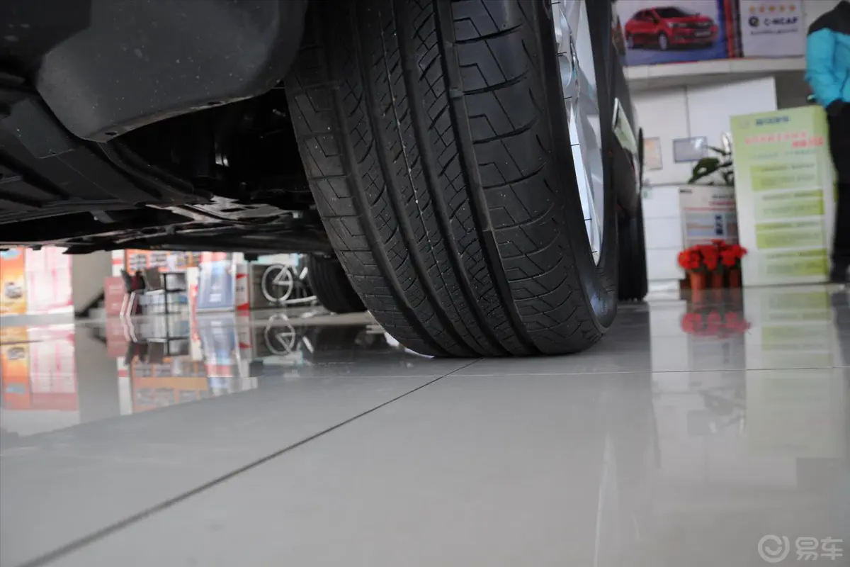 海马S51.5T CVT 智能豪华型运动版轮胎花纹