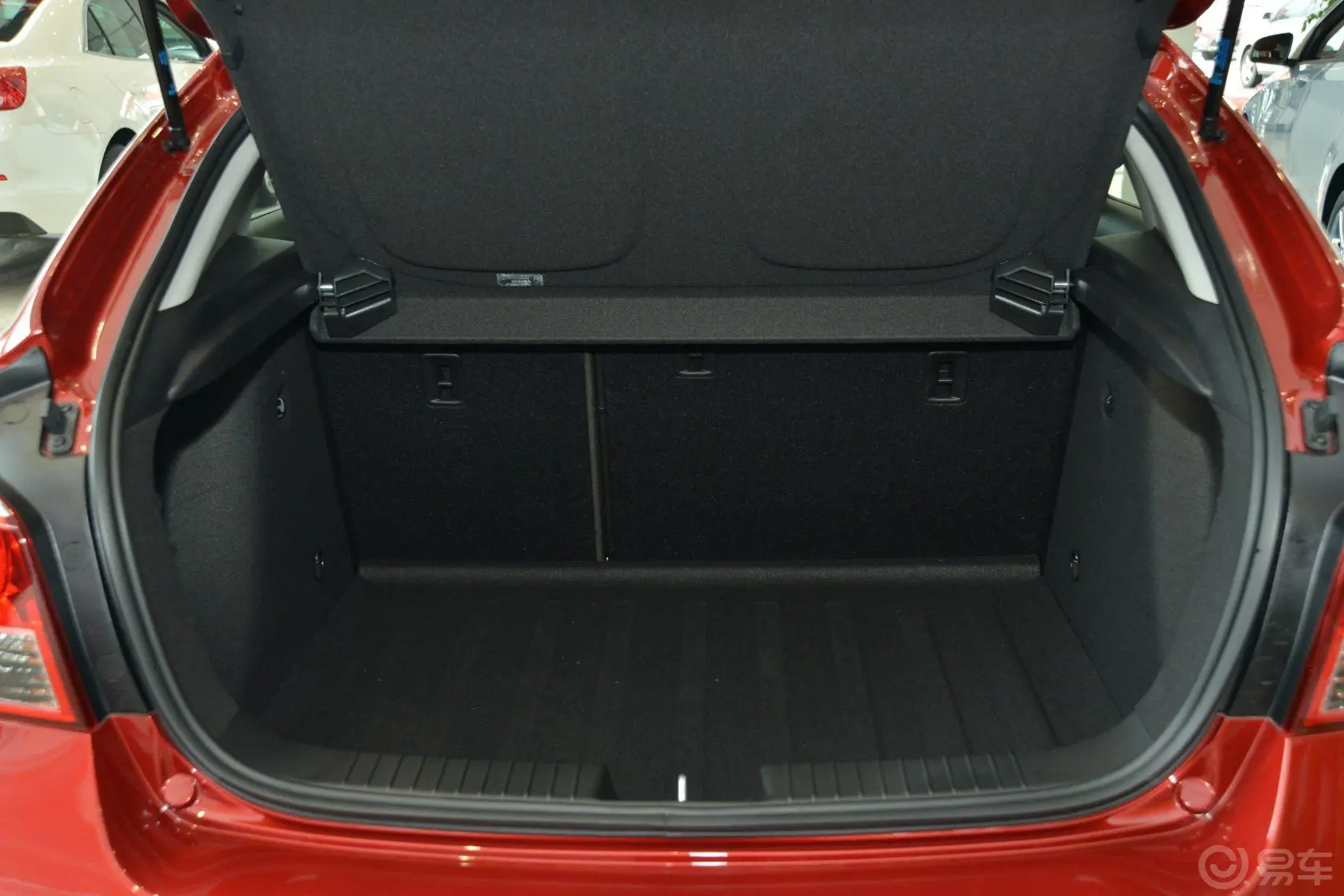 科鲁兹两厢 1.6L 自动 豪华版行李箱空间