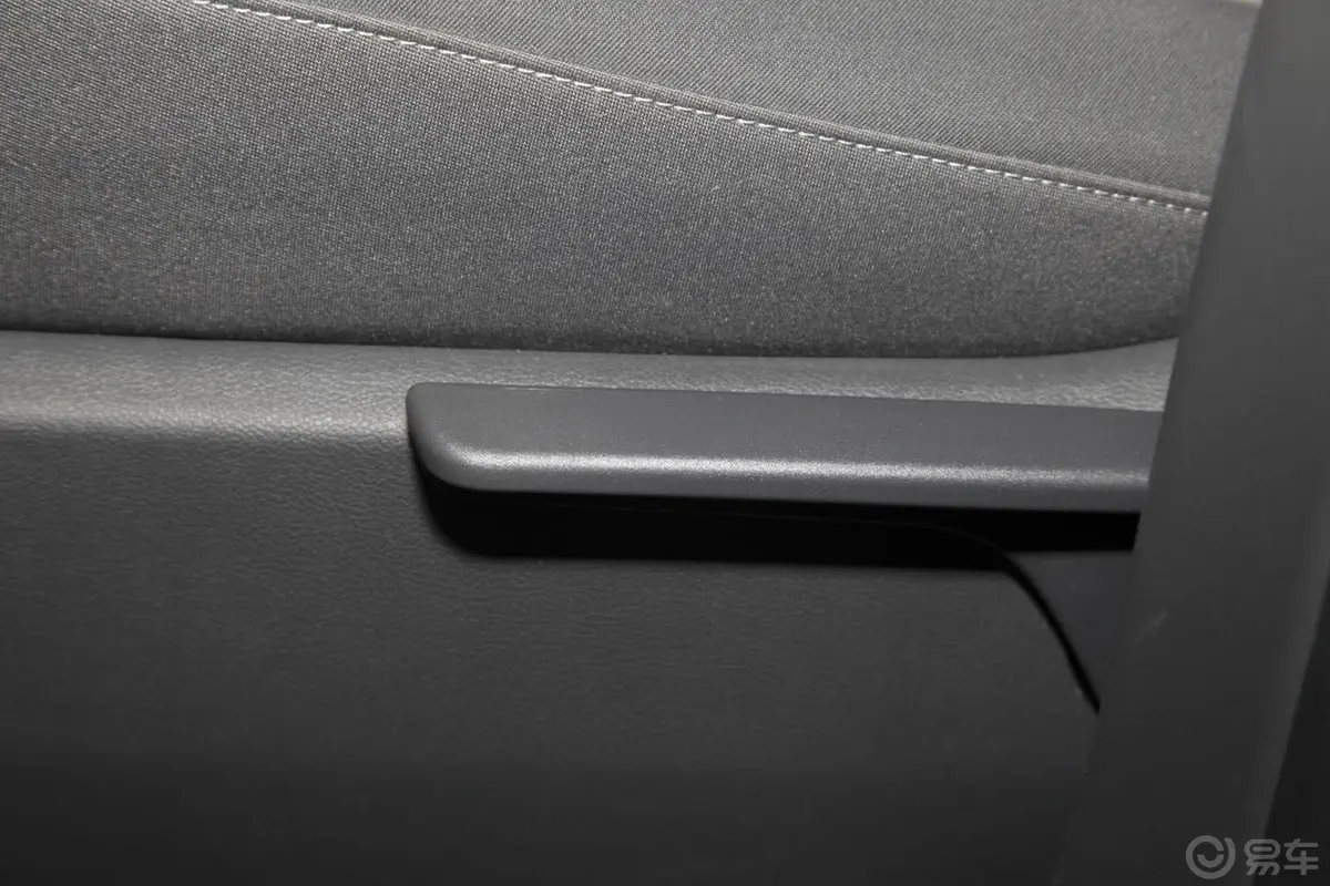 凯路威2.0TSI 舒适 四驱版内饰