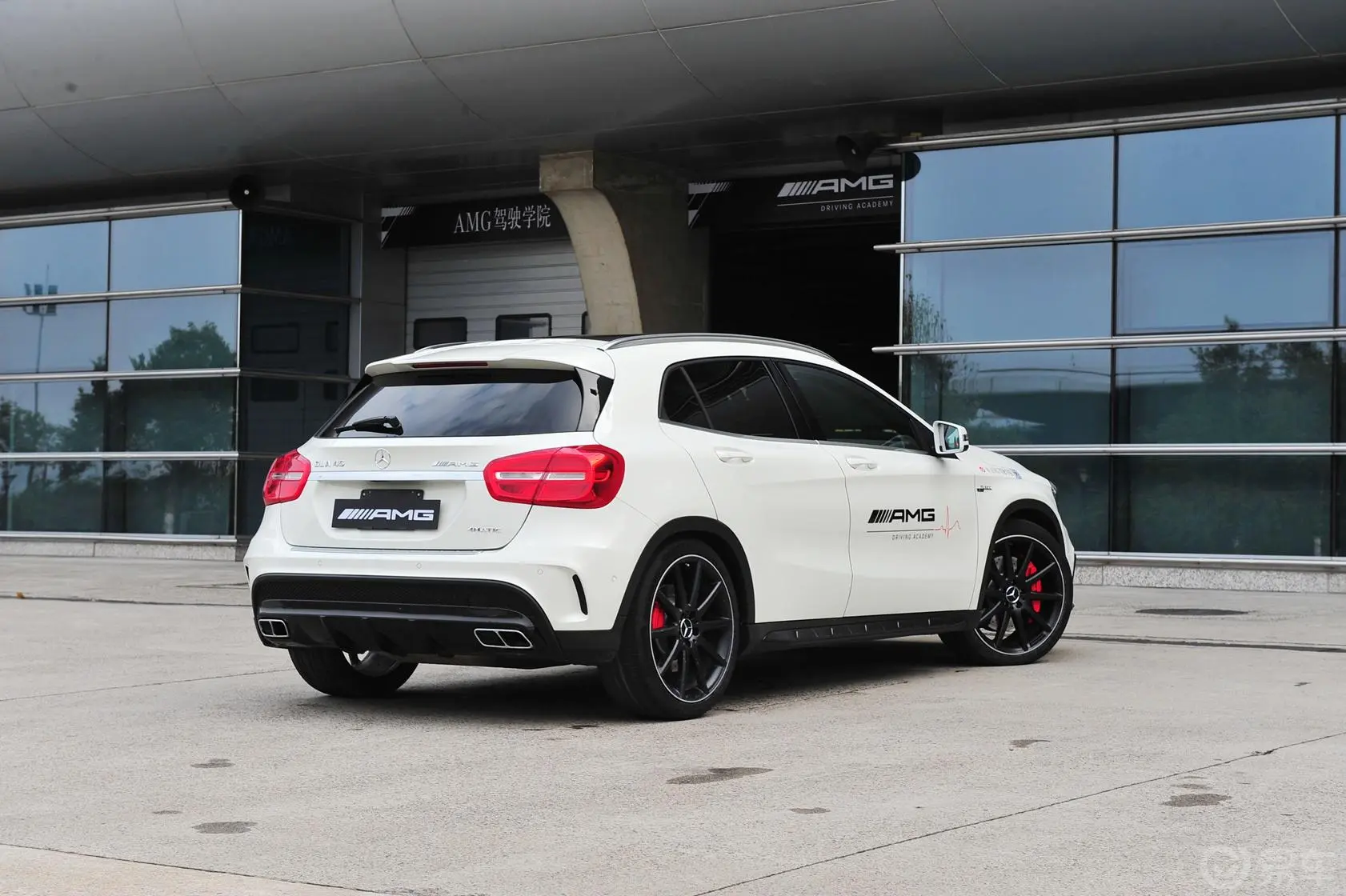 奔驰GLA AMGGLA 45 AMG 4MATIC外观