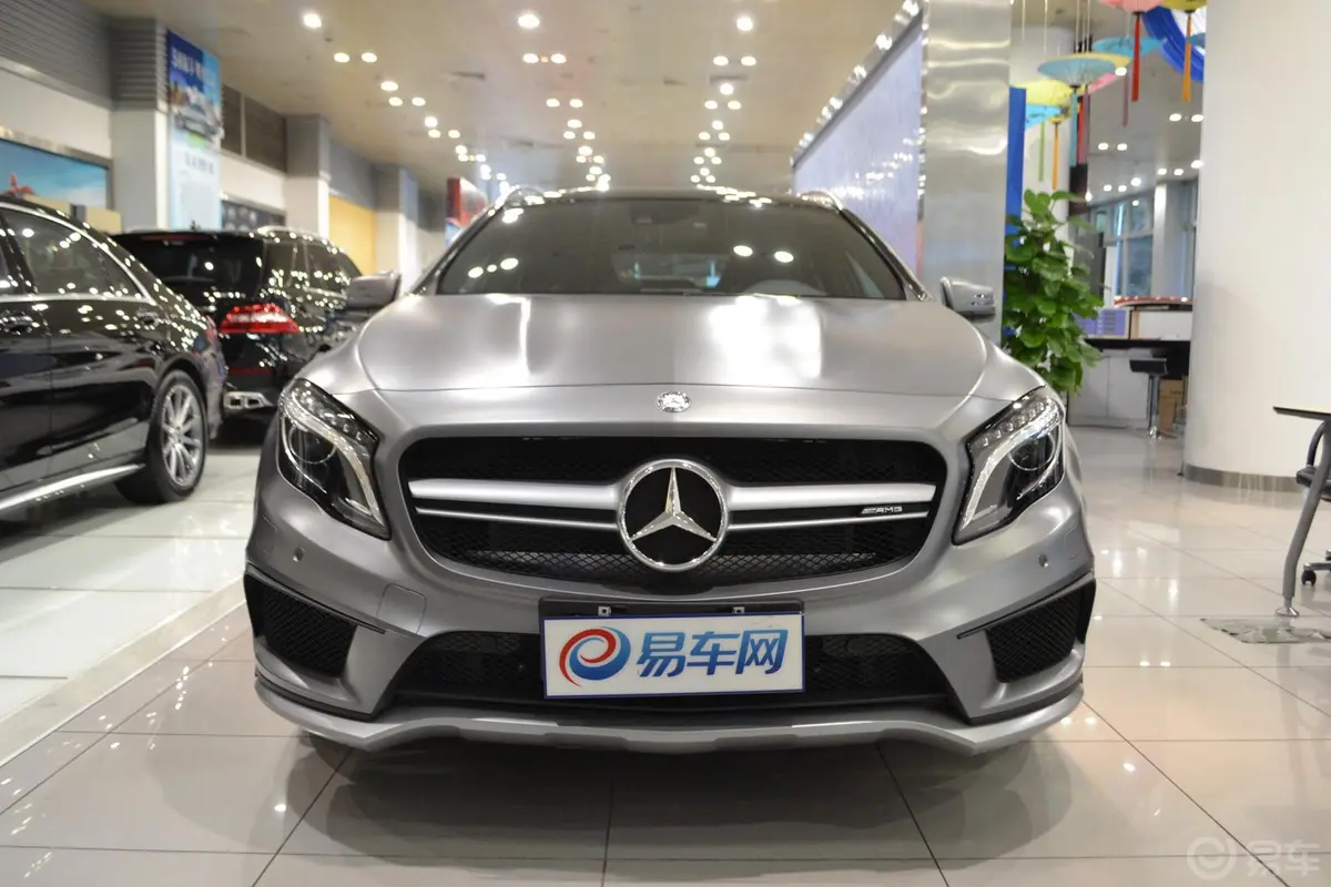 奔驰GLA AMGGLA 45 AMG 4MATIC正前水平