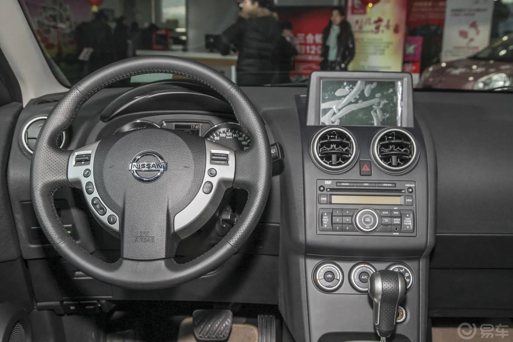 逍客2.0 XV 虎 CVT 4WD内饰