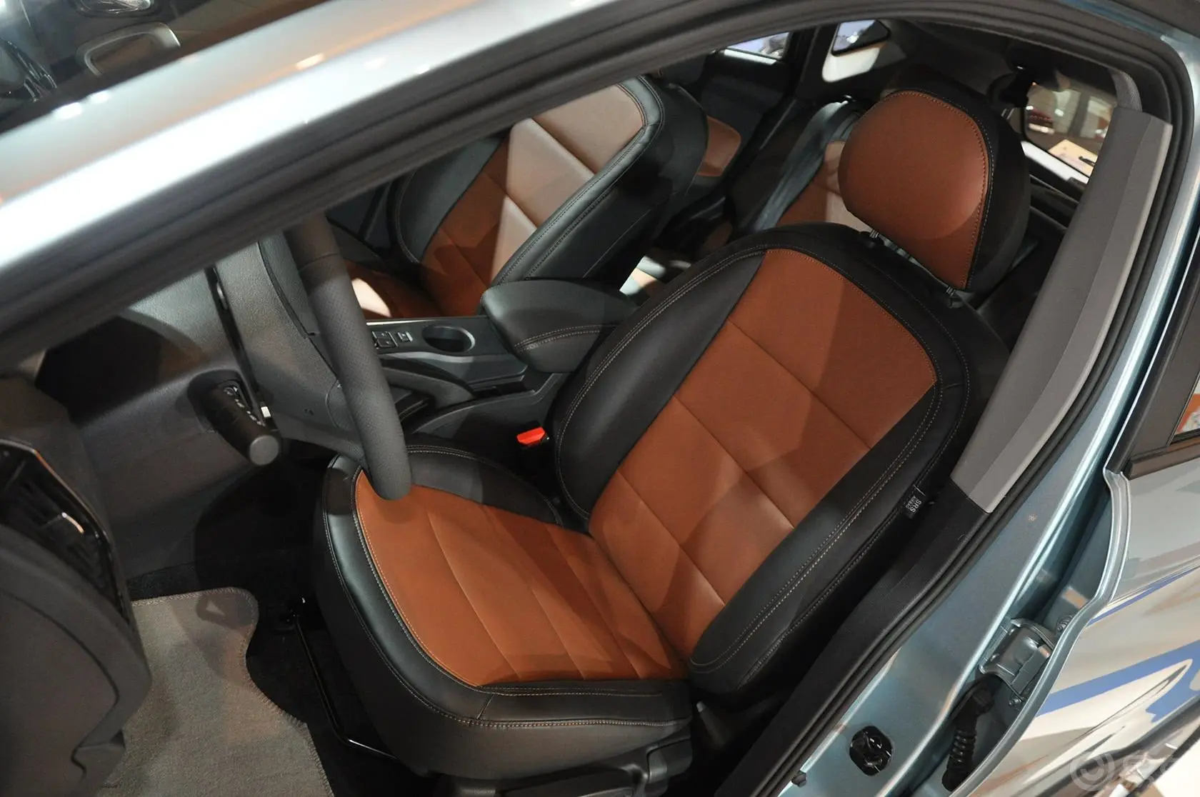 海马S51.5T CVT 豪华型运动版驾驶员座椅