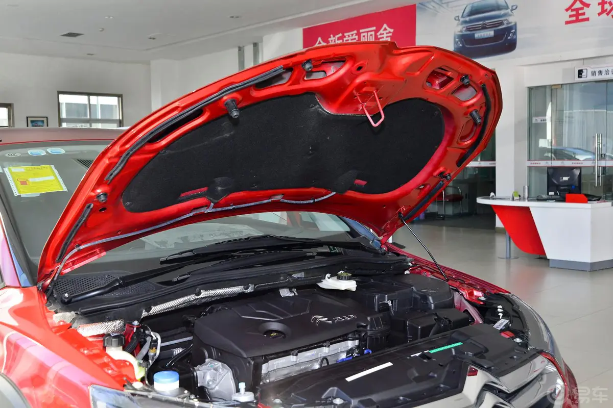 世嘉两厢 1.6L 手动 CROSS内饰