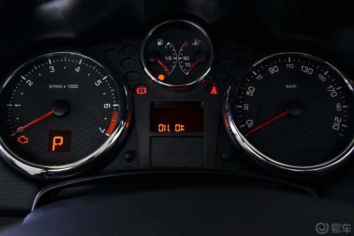 标致207(进口)CC 1.6L 自动 时尚版内饰