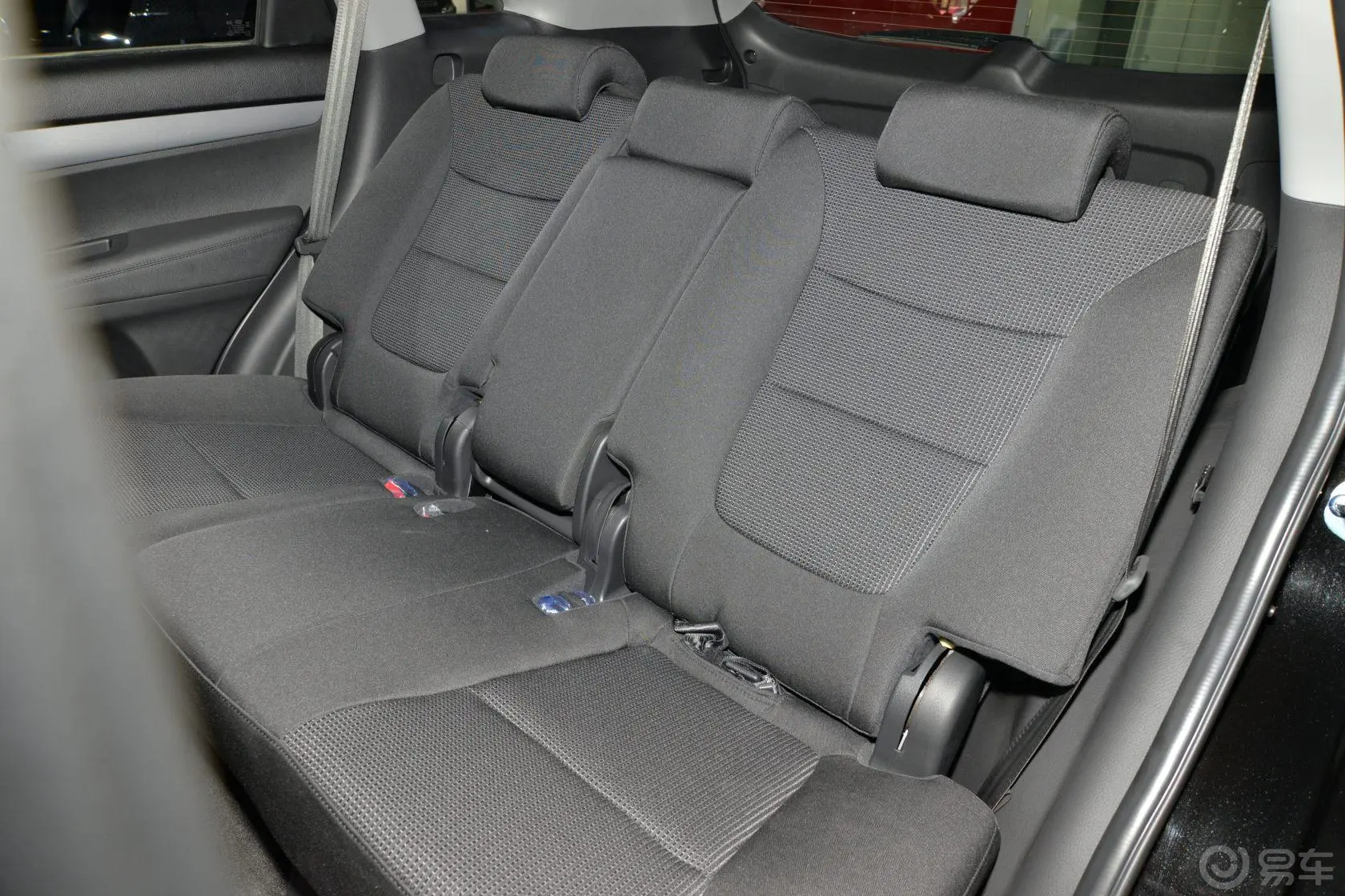 索兰托2.4L 汽油 舒适版 五座后排座椅