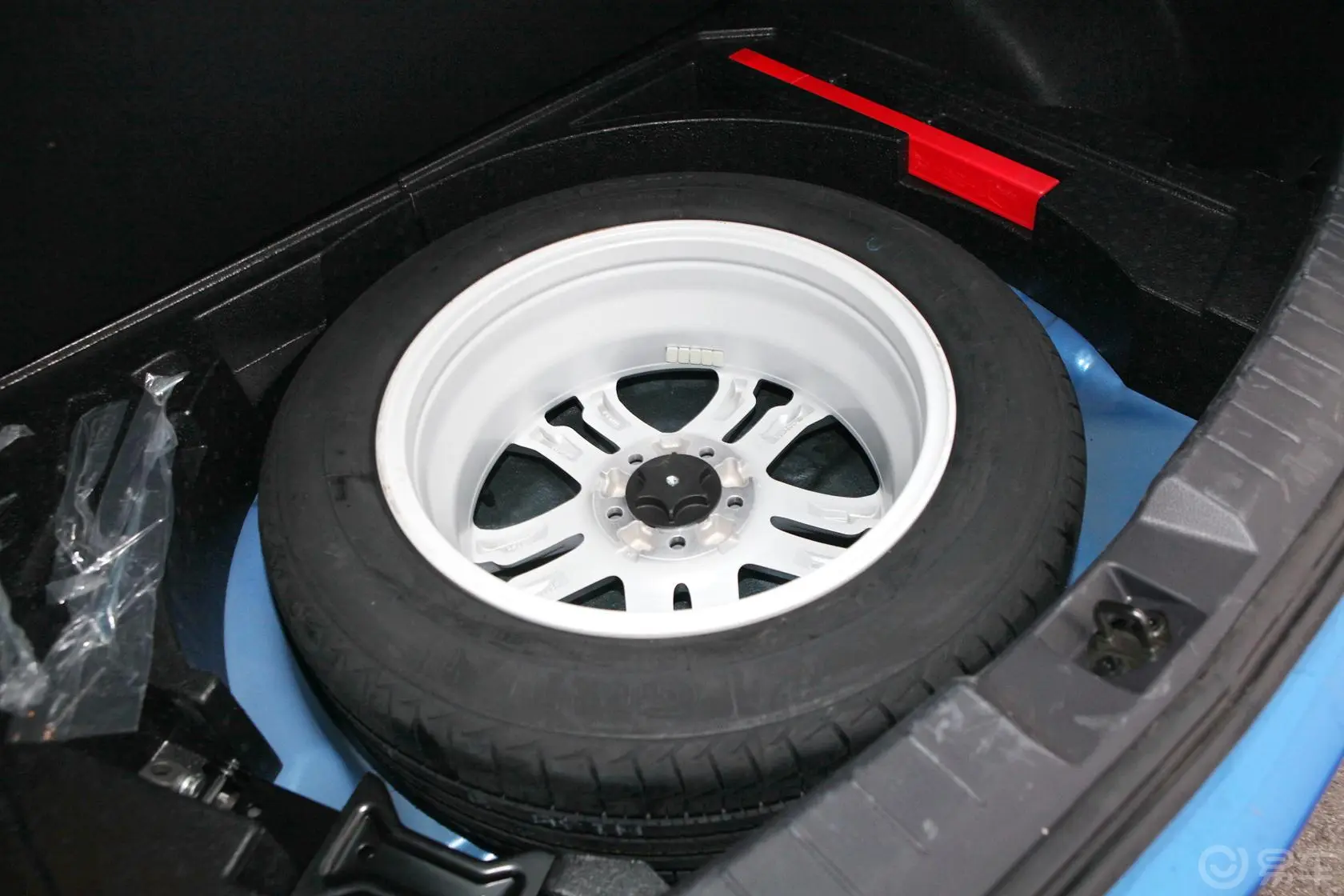 海马S51.5T CVT 智能豪华型运动版备胎