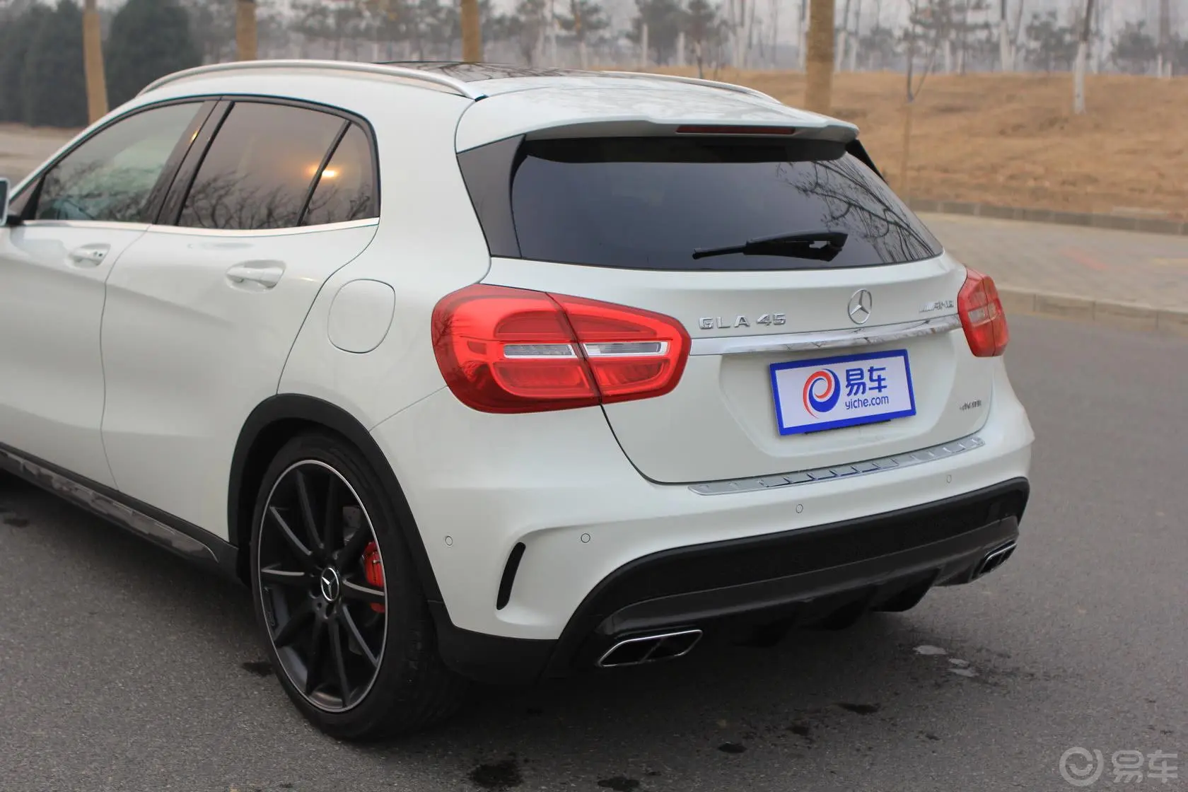 奔驰GLA AMGGLA 45 AMG 4MATIC车尾局部