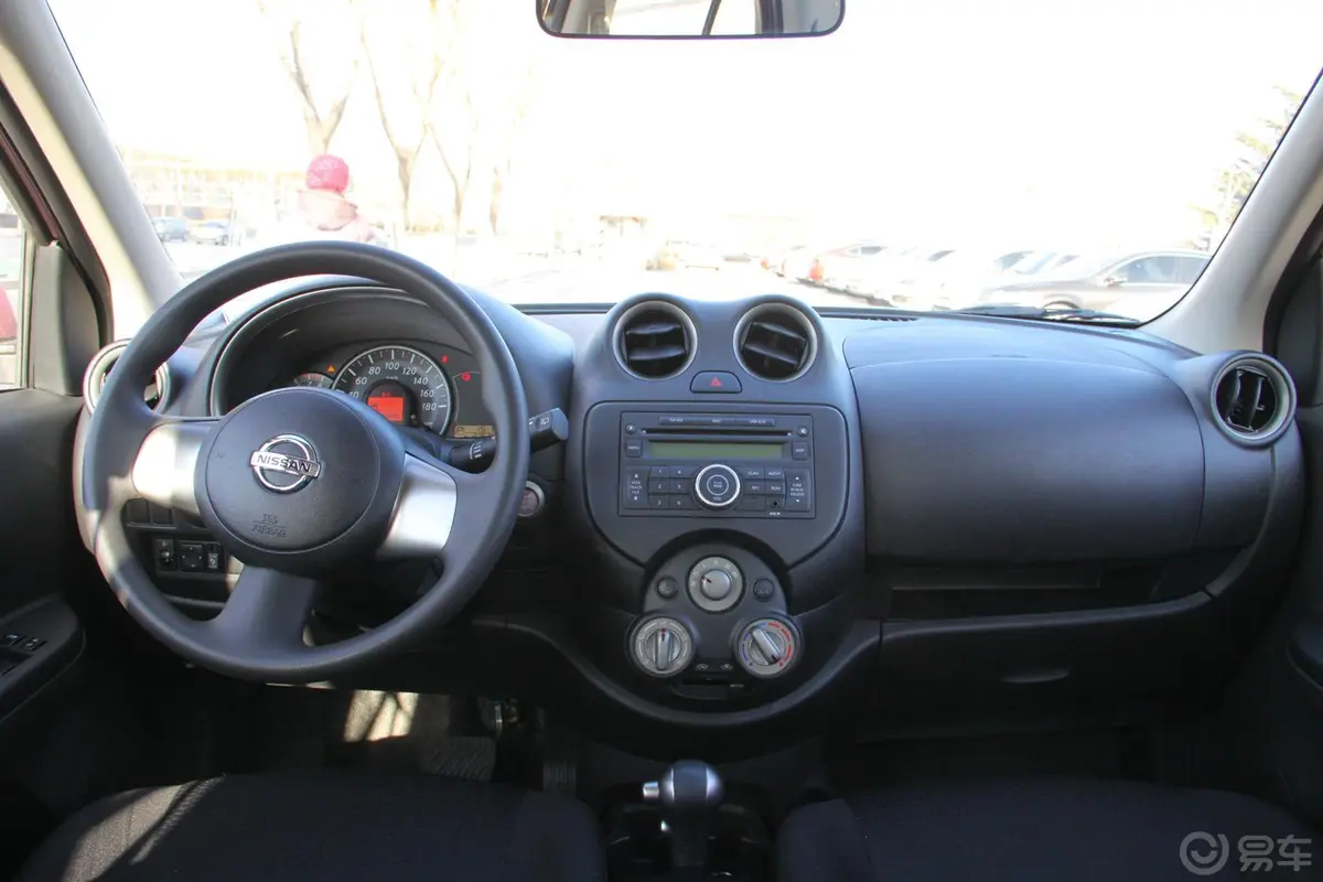 玛驰1.5XV AT 易智版中控台驾驶员方向