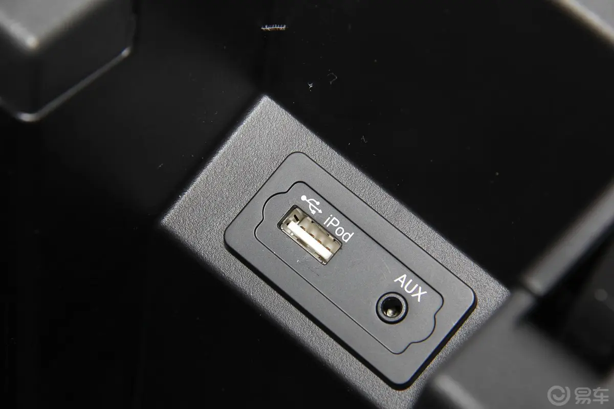 艾瑞泽71.5T 手动 致尊版USB接口