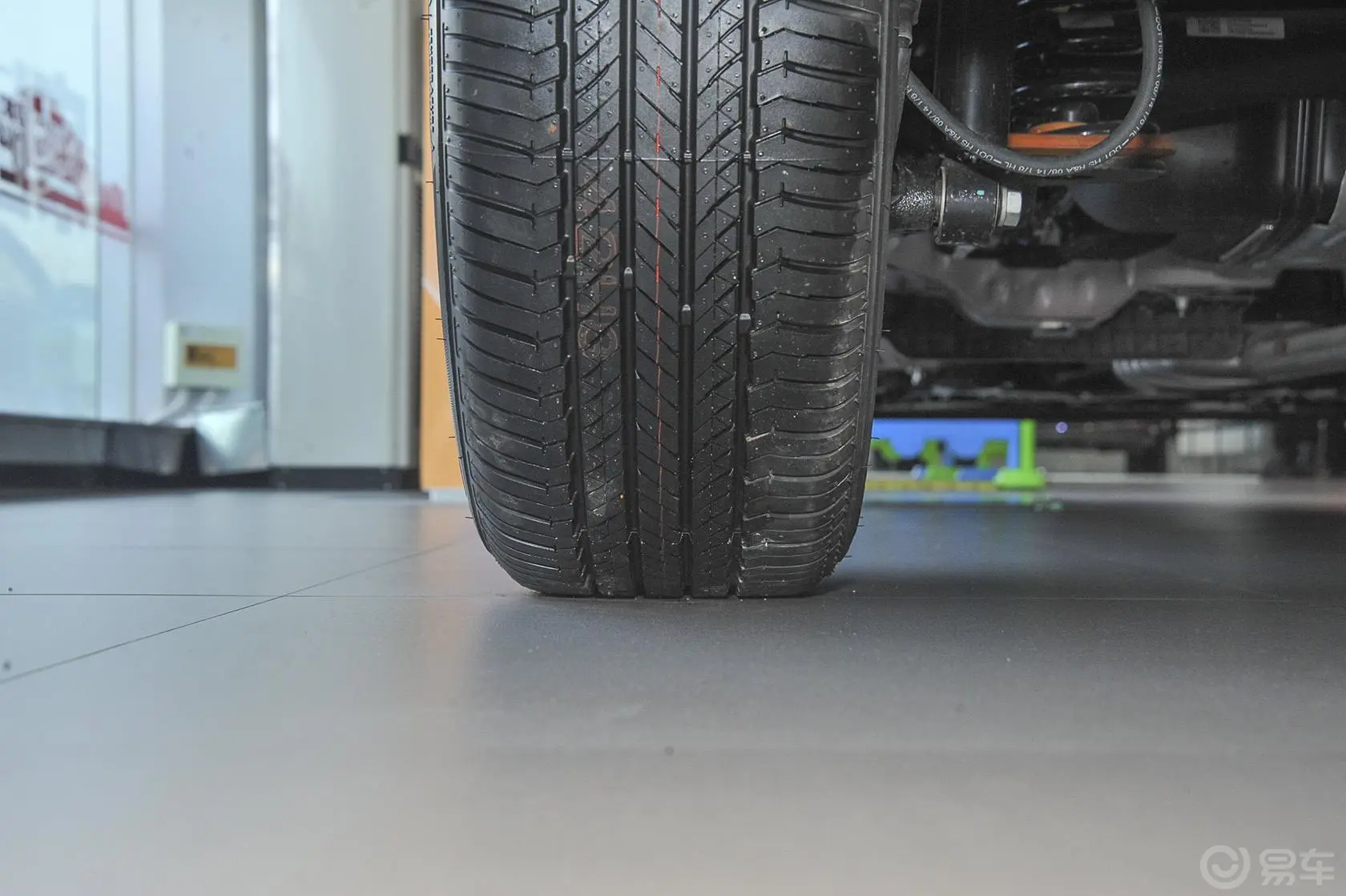 昂科拉1.4T GL 自动 两驱 都市领先型轮胎花纹