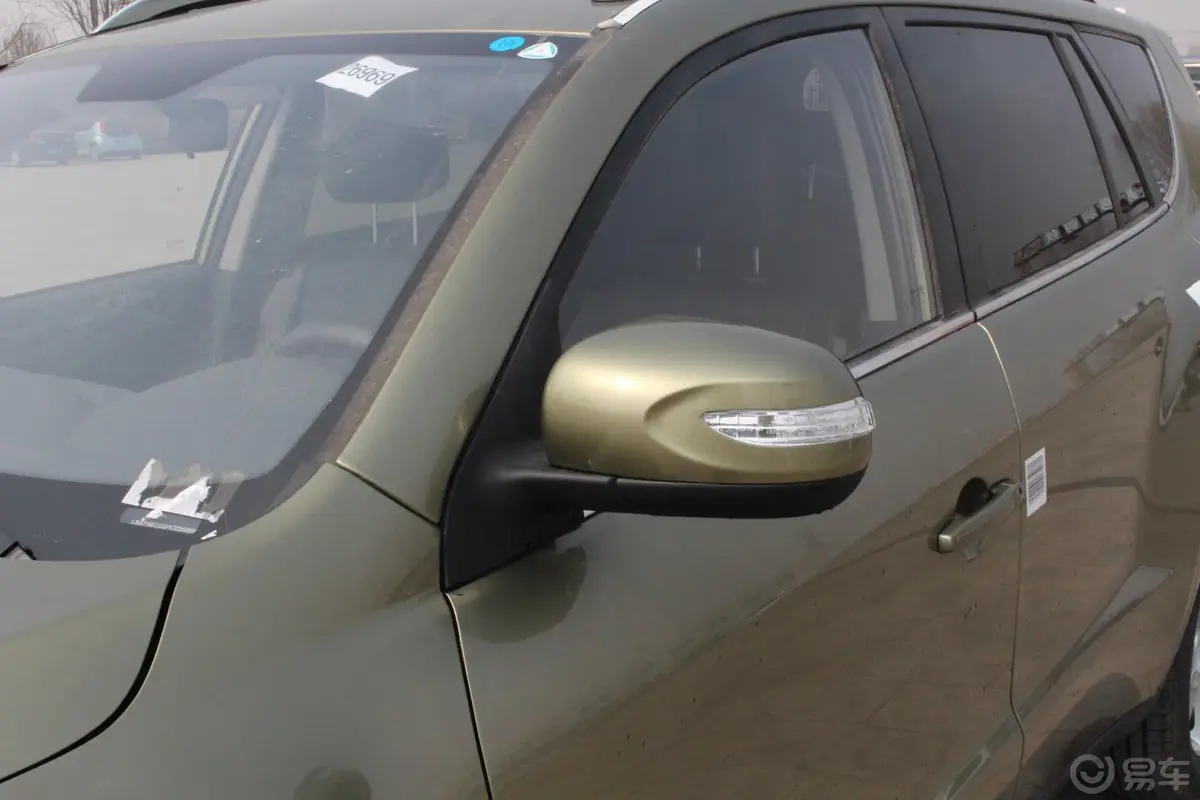 豪情SUV2.4L AT 两驱 尊享型后视镜转向灯（前）