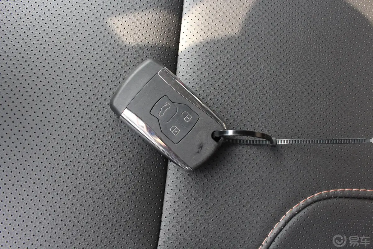 豪情SUV2.4L AT 两驱 豪华型钥匙