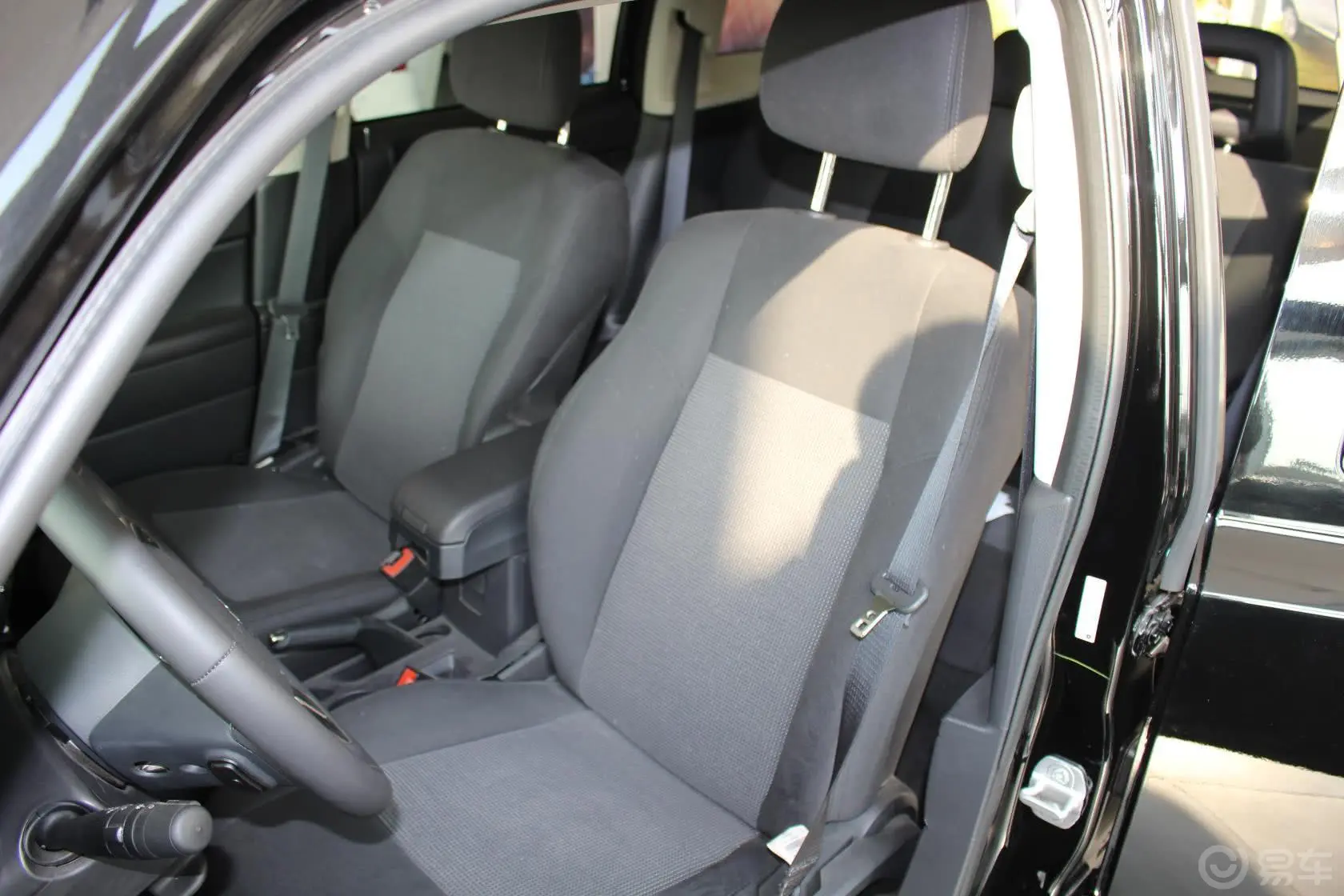 自由客2.0L CVT 运动增强版驾驶员座椅