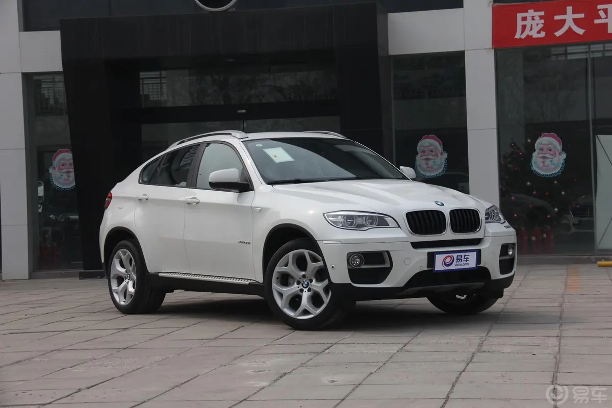 宝马X6xDrive35i 中东版外观