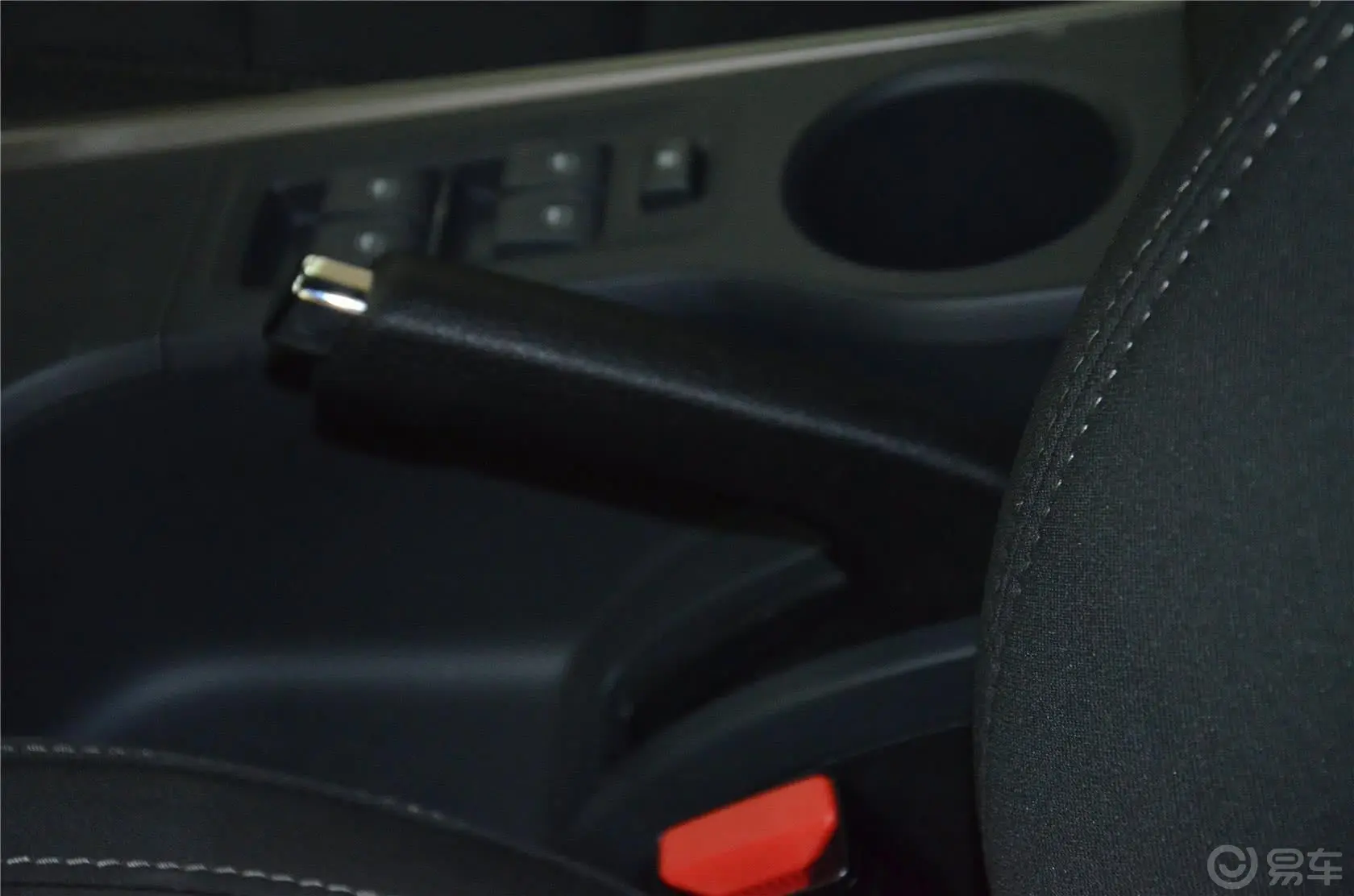 海马S51.6L 手动 智尚型驻车制动（手刹，电子，脚刹）