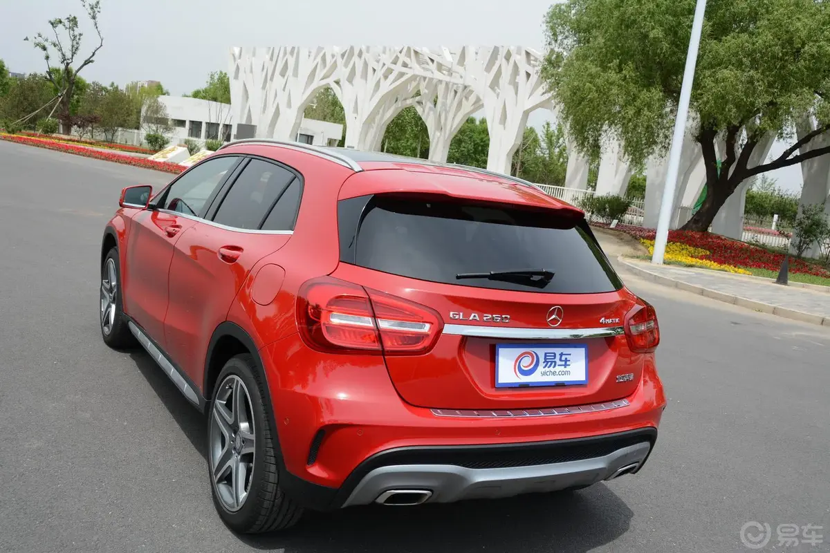 奔驰GLA260 4MATIC 运动型外观