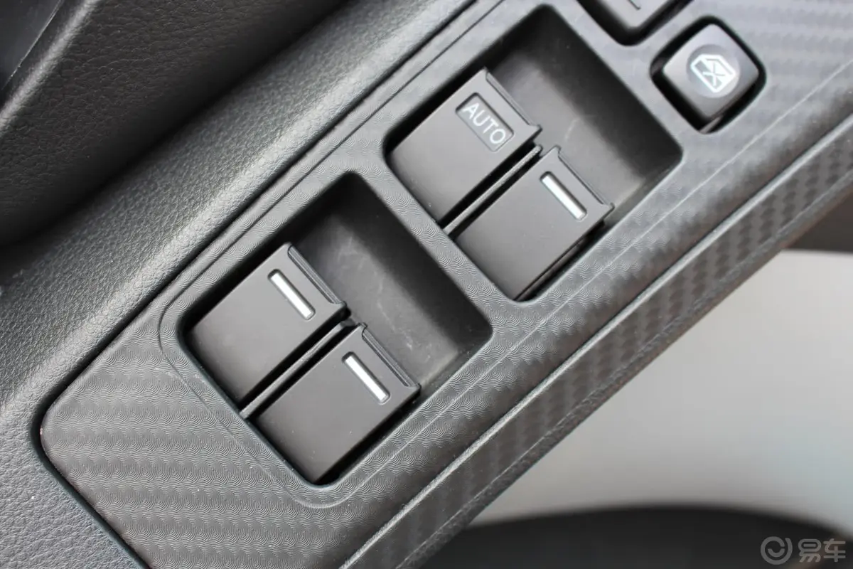 优6 SUV1.8T 智尊型车窗升降键