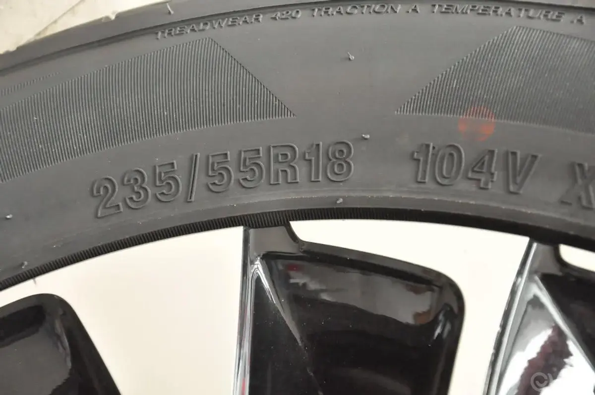 东南DX71.5T 手动  豪华型轮胎规格