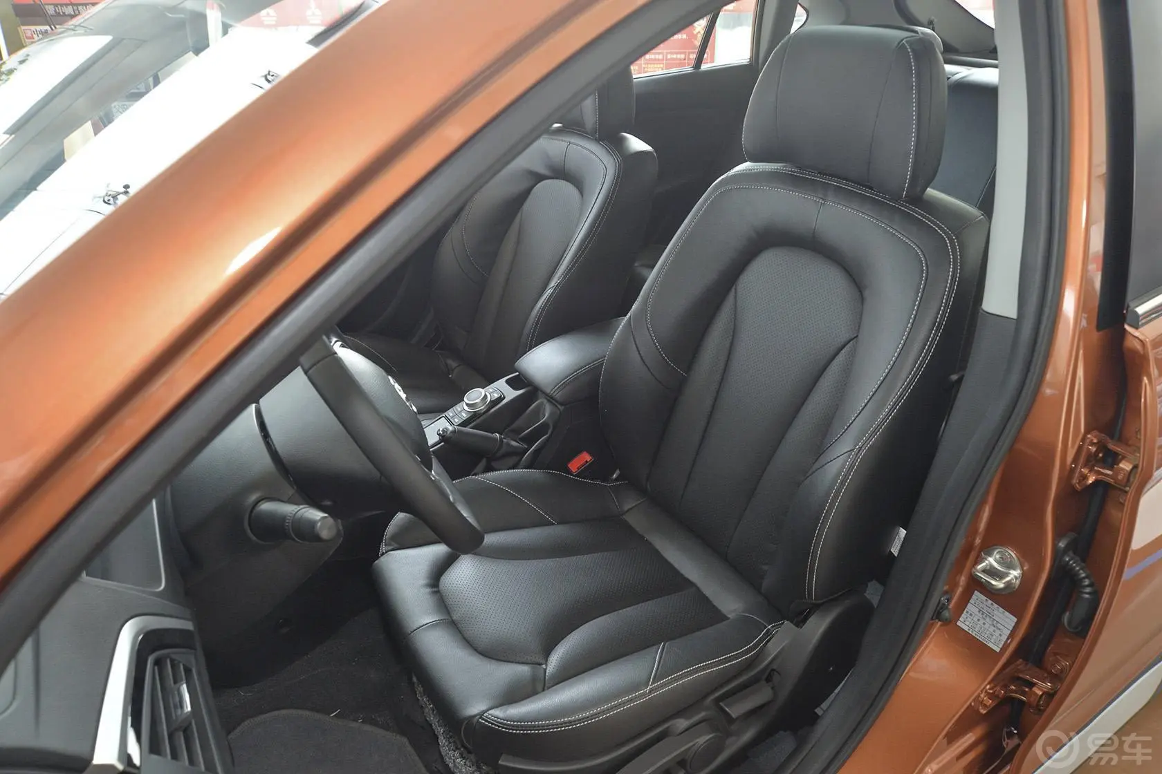 V6菱仕CROSS 1.5L 手动 智尊版驾驶员座椅