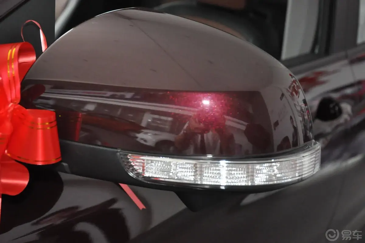 海马S51.5T CVT 豪华型运动版后视镜转向灯（前）